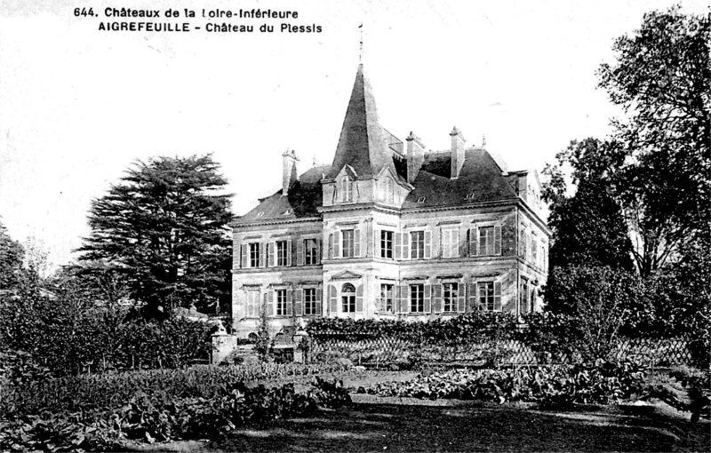 Chteau du Plessis  Aigrefeuille-sur-Maine (Bretagne).