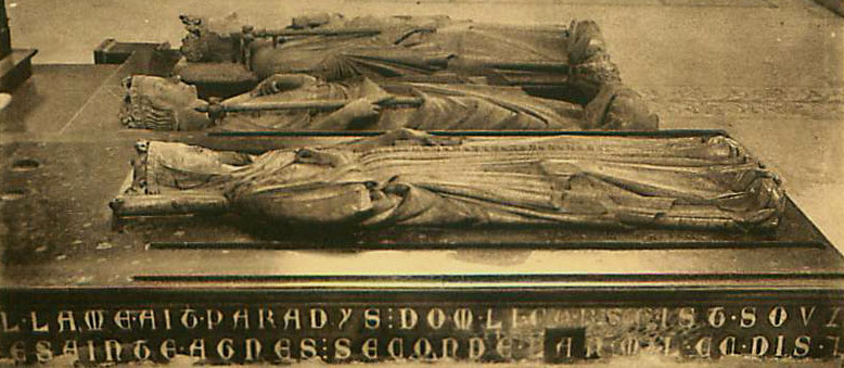 Basilique de Saint-Denis : tombeau de Philippe IV le Bel, Philippe III Hardi et Isabelle d'Aragon, son pouse