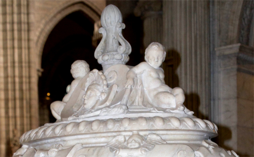 Basilique de Saint-Denis : monument de coeur de Franois Ier.