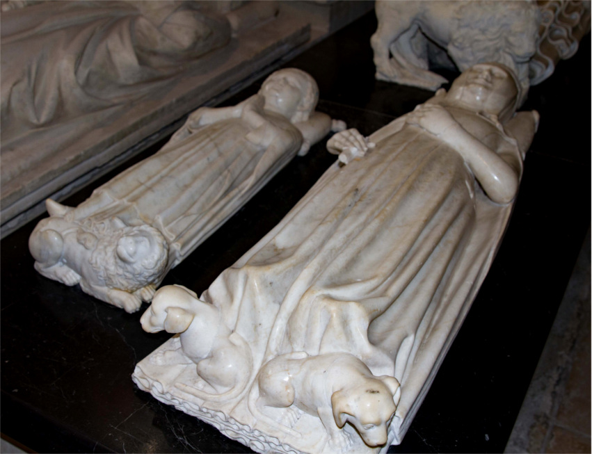Basilique de Saint-Denis : monuments de Jean Ier et de Jeanne de France.