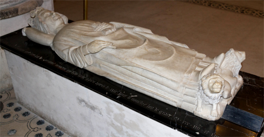 Basilique de Saint-Denis : gisant de Lon V de Lusignan.