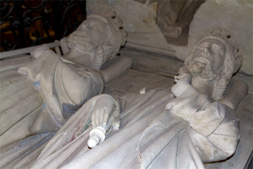 Basilique de Saint-Denis : monuments de Louis VI le Gros et de Henri Ier.