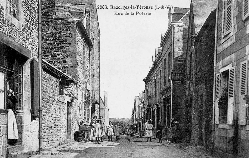 Ville de Bazouges-la-Prouse (Bretagne).