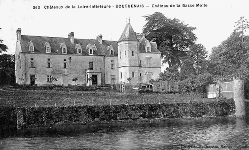Ville de Bouguenais (Loire-Atlantique) : chteau de la Basse-Motte.