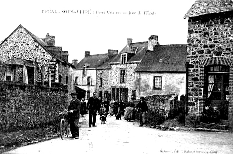 Ville de Bral-sous-Vitr (Bretagne).