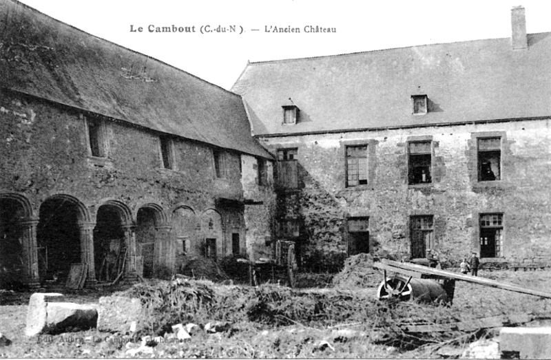 L'ancien chteau de Cambout (Bretagne).