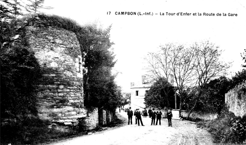 La tour d'Enfer  Campbon (anciennement en Bretagne).