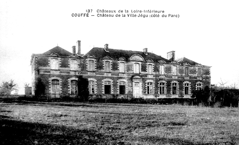 Chteau de la Ville Jgu  Couff (anciennement en Bretagne).