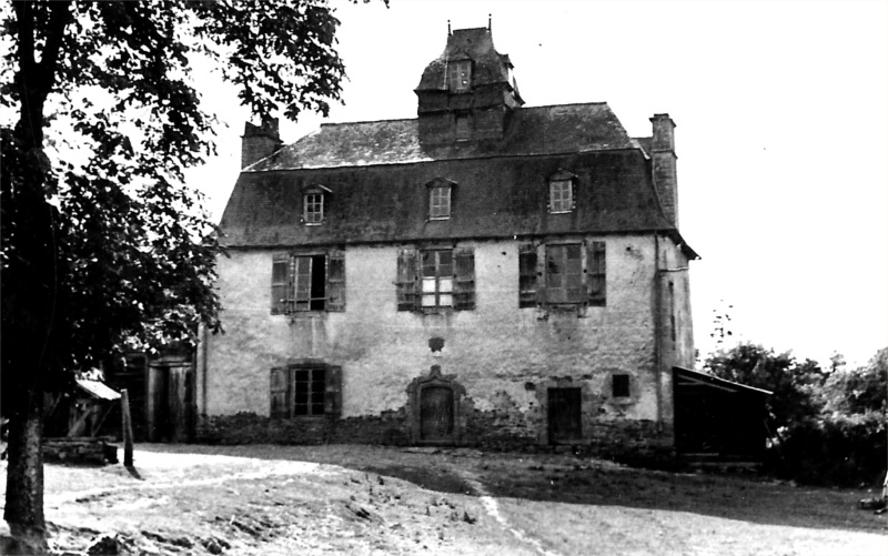 Chteau de la Louverie  le Crouais (anciennement en Bretagne).