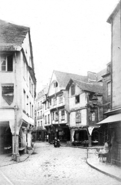 Dinan (Bretagne) : rue de Dinan.