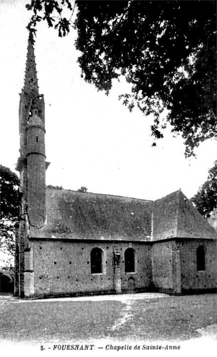 Chapelle Sainte-Anne de Fouesnant (Bretagne).