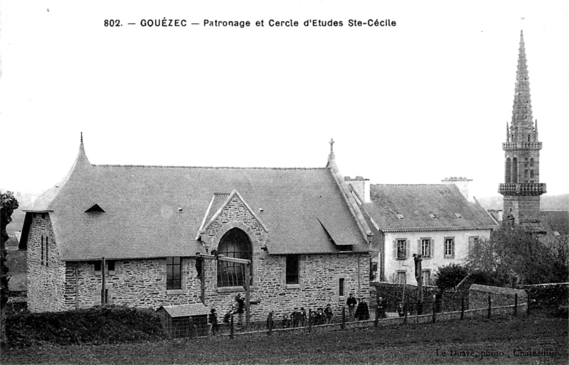 Ville de Gouzec (Bretagne).