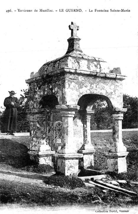 Fontaine Sainte Marie à Le Guerno (Bretagne).