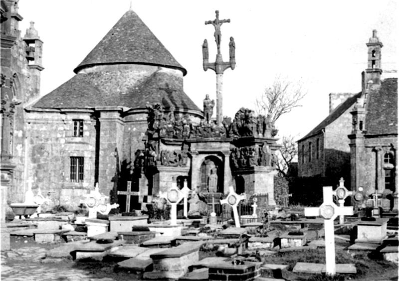 Le calvaire de lenclos paroissial de Guimiliau (1581-1588).