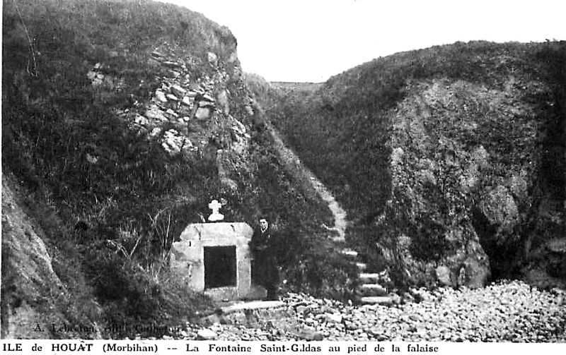 Fontaine Saint-Gildas sur l'le d'Houat (Bretagne).
