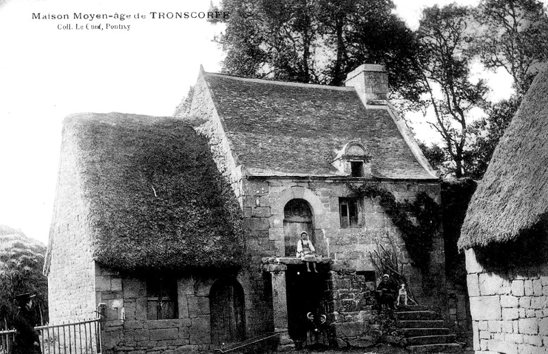 Manoir de Langolan (Bretagne).