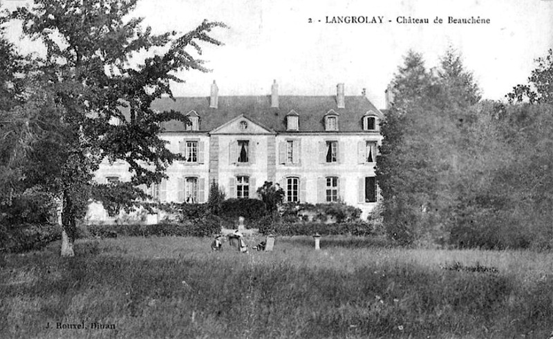 Ville de Langrolay-sur-Rance (Bretagne) : chteau de Beauchne.