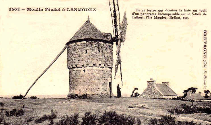 Lanmodez (Bretagne) : moulin fodal