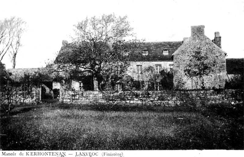 Manoir de Lanvoc (Bretagne).