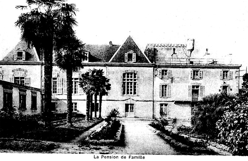 Chteau de Larmor-Baden en l'le de Berder (Bretagne).