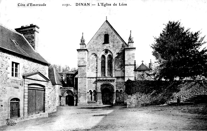 Eglise de la ville de Lhon (Bretagne).