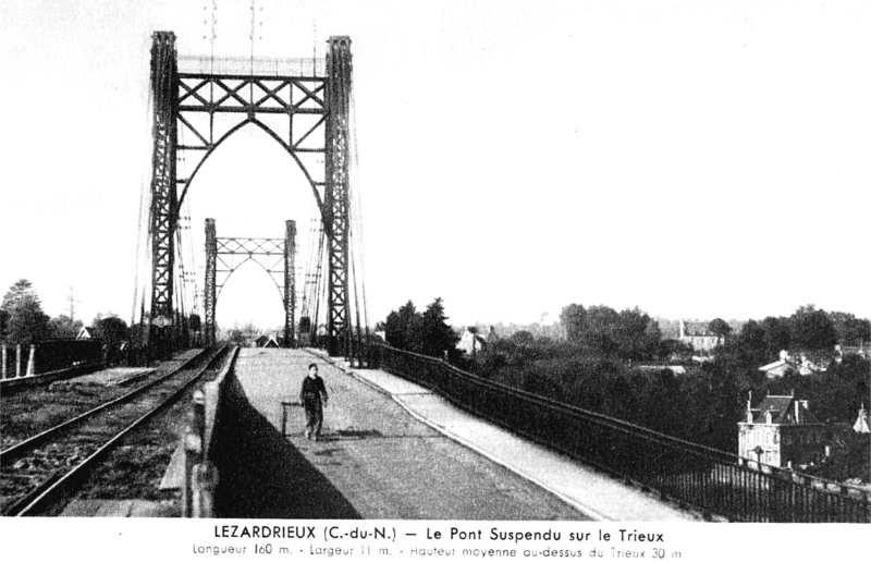 Pont de Lzardrieux au dbut des annes 1930.