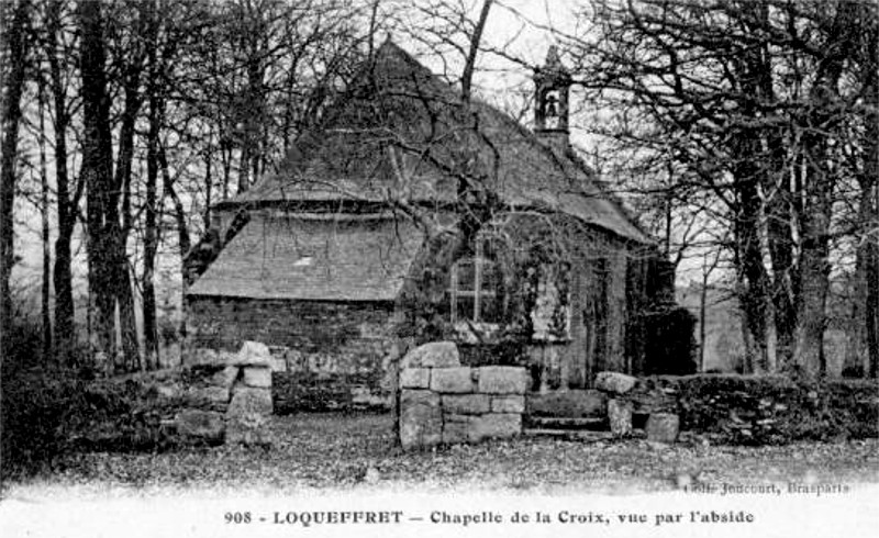 Chapelle de la Croix  Loqueffret (Bretagne).