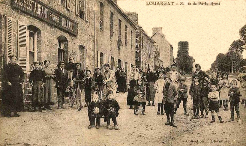 Ville de Louargat (Bretagne).