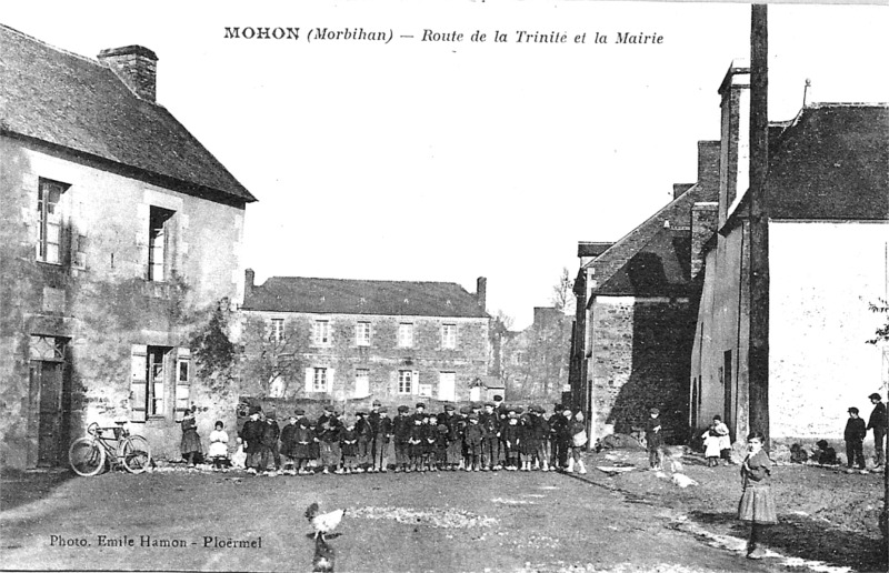 Ville de Mohon (Bretagne).