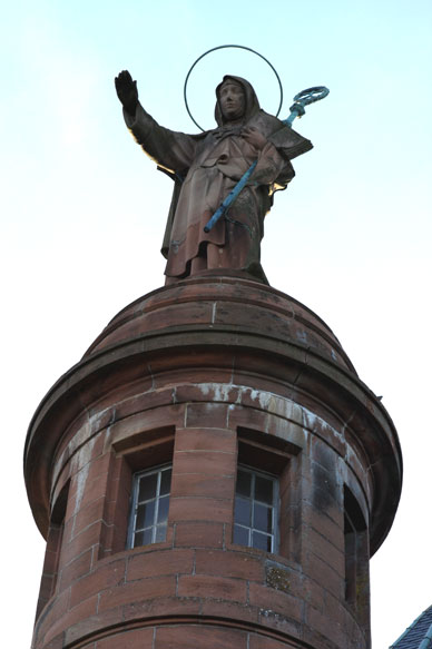 Mont-Sainte-Odile : statue de Sainte Odile (Alsace)
