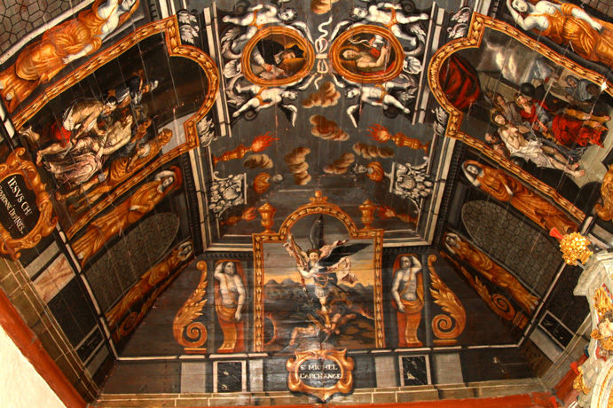 Mr-de-Bretagne : fresque de la chapelle Sainte-Suzanne