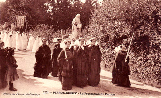 Perros-Guirec : pardon Notre-Dame de la Clart