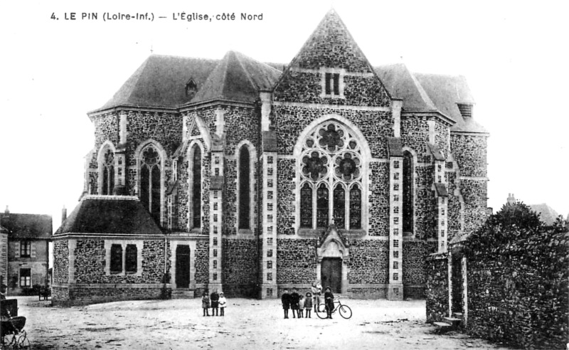 Eglise du Pin (anciennement en Bretagne). 