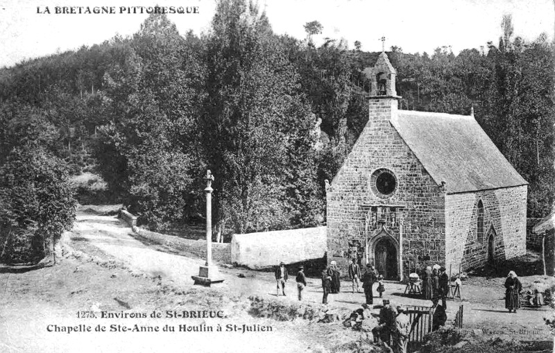 Plaine-Haute (Bretagne) : chapelle de Sainte-Anne du Houlin.