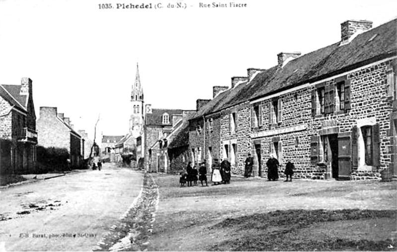 Ville de Plhdel (Bretagne).