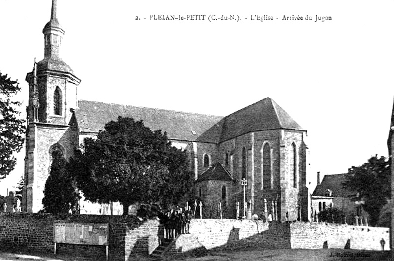 Eglise de Pllan-le-Petit (Bretagne).