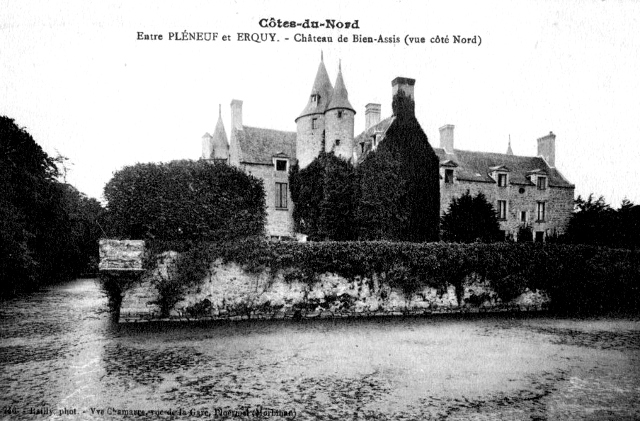Chteau de Bien-Assis, prs de Plneuf-Val-Andr (Bretagne).