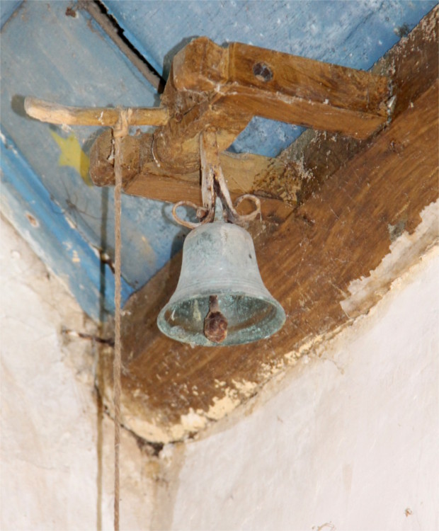 Plestin-les-Grves (Bretagne) : clochette de la chapelle Sainte-Barbe.