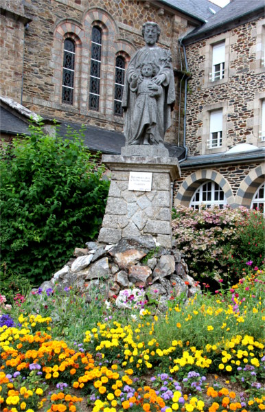 Plestin-les-Grves (Bretagne) : institution Notre-Dame