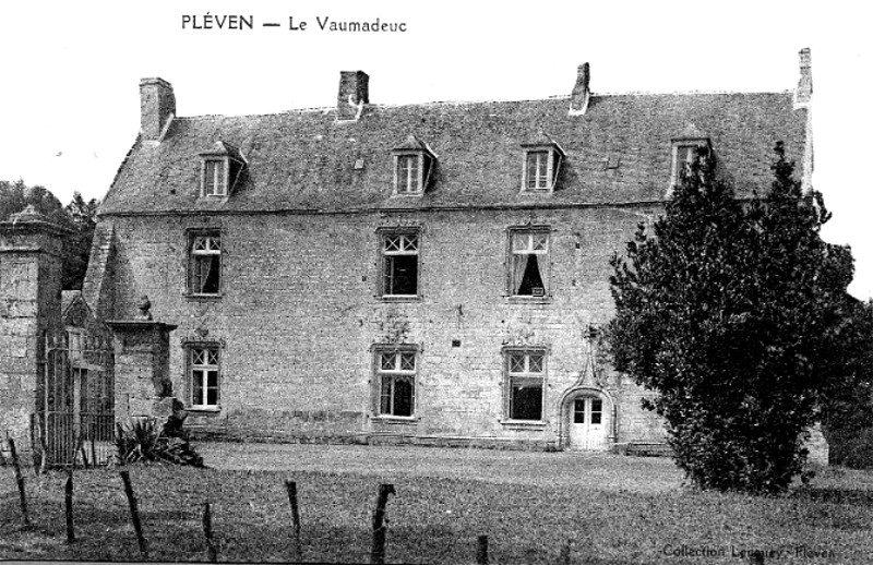 Ville de Plven (Bretagne) : manoir Vaumadeuc.