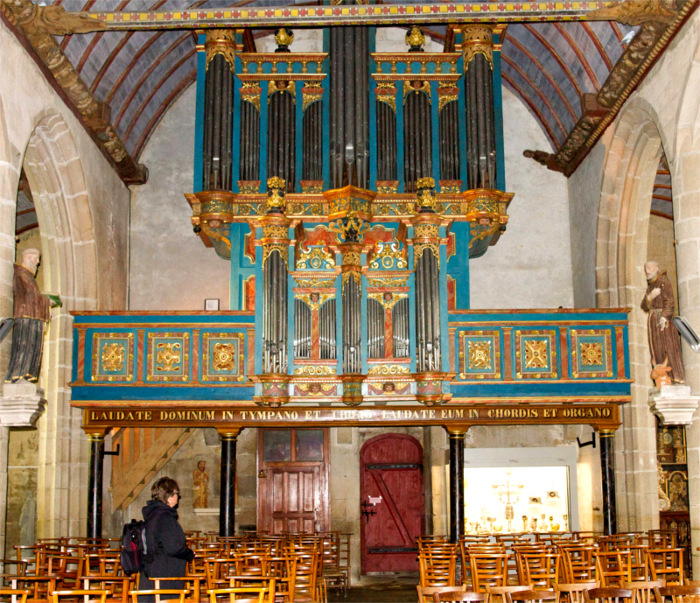 Eglise de Pleyben (Bretagne) : les orgues.