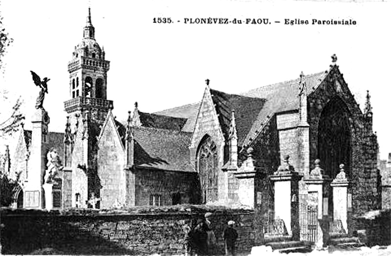 Eglise de Plonvez-du-Faou (Bretagne).