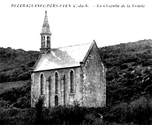 Ville de Ploubazlanec (Bretagne) : chapelle de la Trinit.
