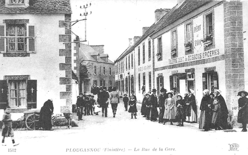 Ville de Plougasnou (Bretagne).