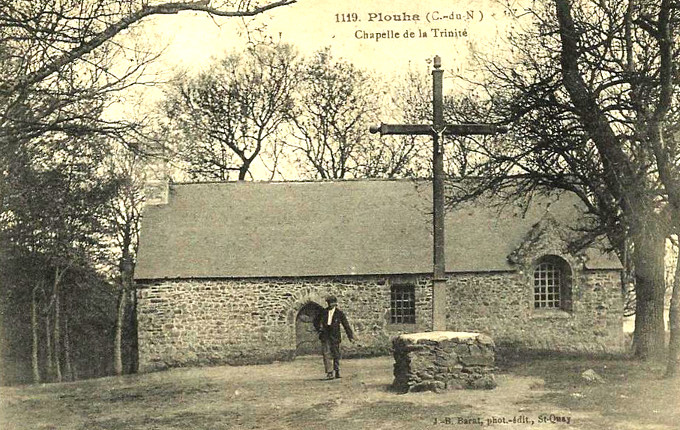 Plouha (Bretagne) : chapelle de la Trinit.