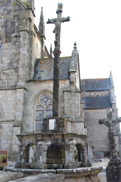 Calvaire de l'glise Saint-Nrin de Plounrin (Bretagne).