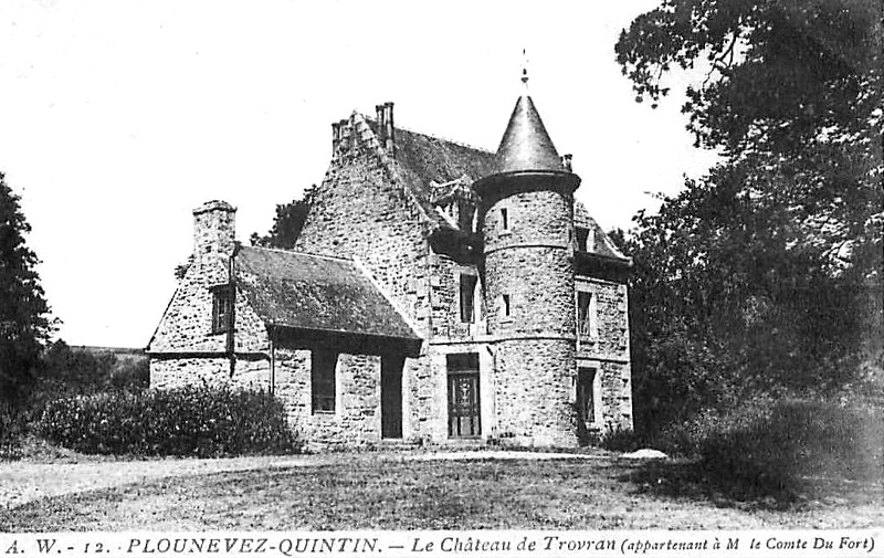 Ville de Plounvez-Quintin (Bretagne) : chteau de Trovran..