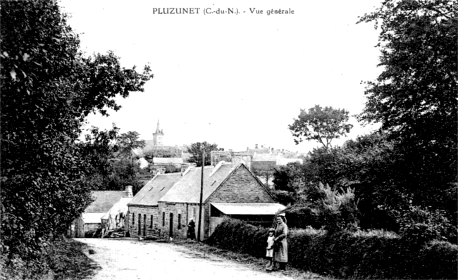 Ville de Pluzunet (Bretagne).