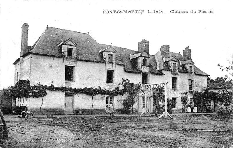 Chteau du Plessis  Pont-Saint-Martin (Bretagne).