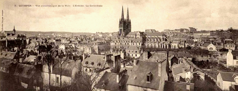 La ville de Quimper et sa cathédrale (Bretagne).